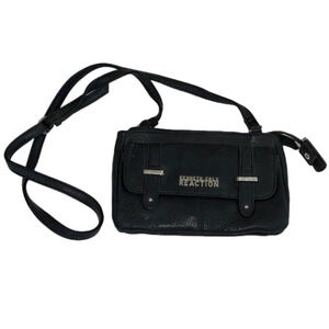 𝅺Kenneth Cole Reaction Crossbody Purse Black​
